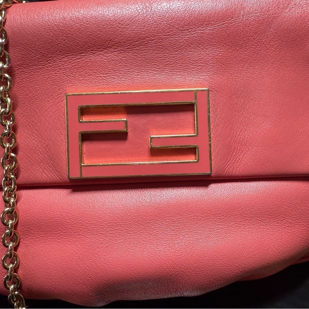Fendi Pink Leather Fendista Crossbody Pochette - Picture 2 of 10